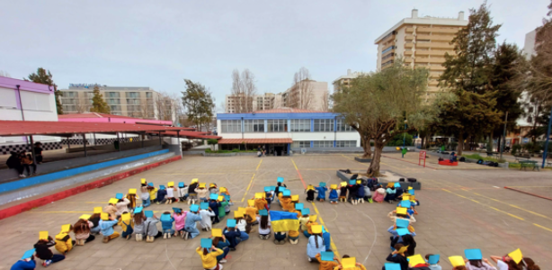 Mobilização da Escola Básica 2,3 Professor Delfim Santos pela paz na Ucrânia